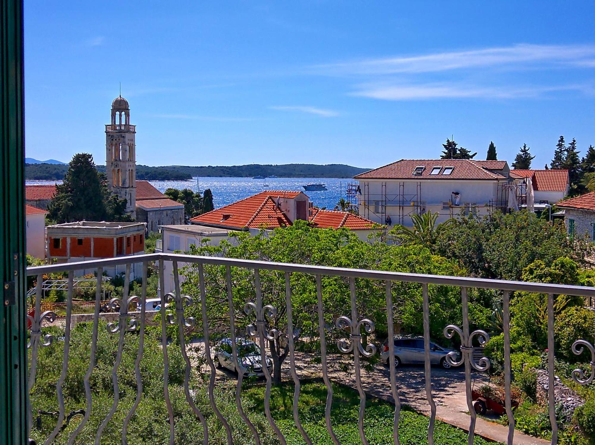 Lina Vrankovic Apartments Hvar Town Exterior photo